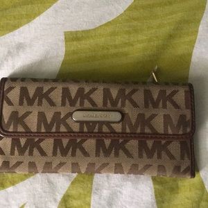Michael Kors wallet